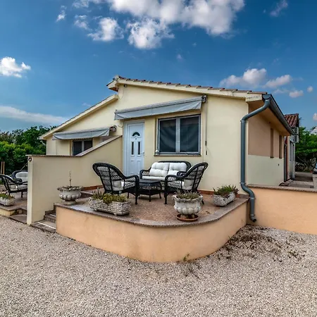 With Parking Space - 22740 Rovinj