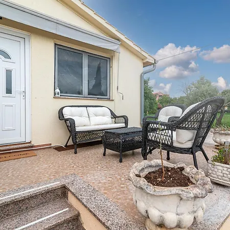 Apartment With A Parking Space - 22740 Rovinj