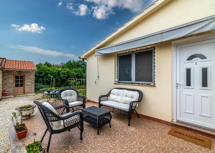 With Parking Space - 22740 * Rovinj
