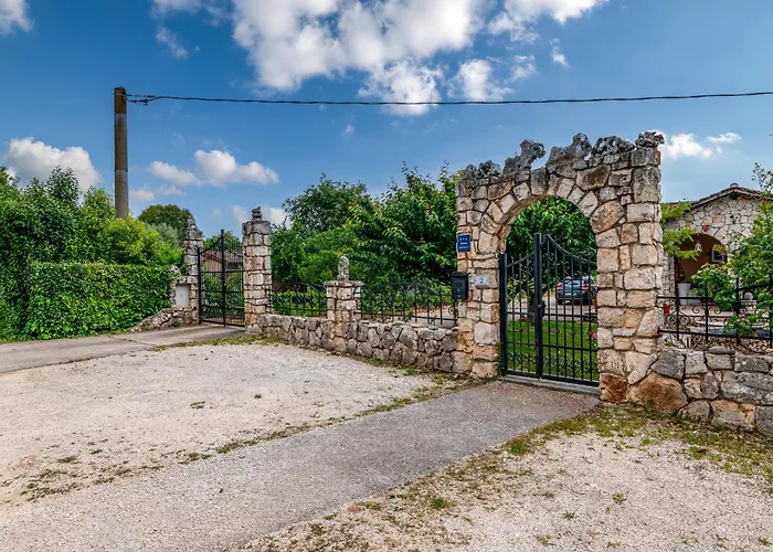 アパート With Parking Space - 22740 *