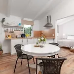 With Parking Space - 22740 Rovinj